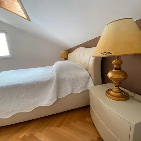 The Loft Apartment *